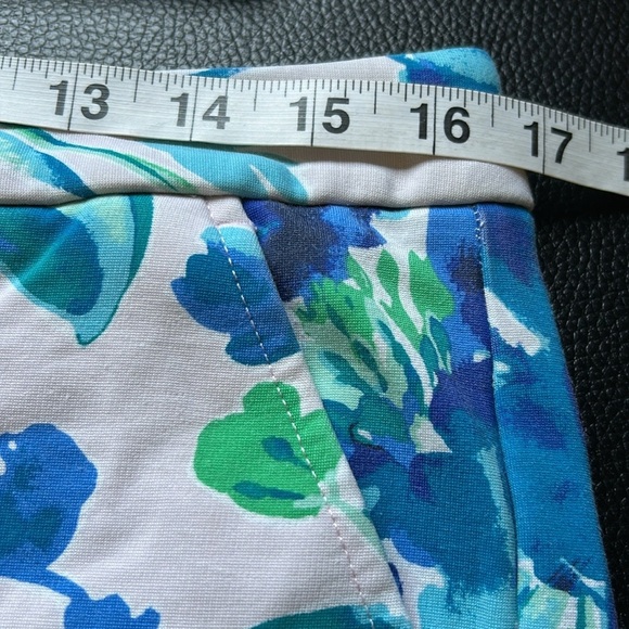 Lilly Pulitzer Buttercup Knit Short Sweet Pea Pink Tropics Floral Sz 8 - Picture 7 of 10